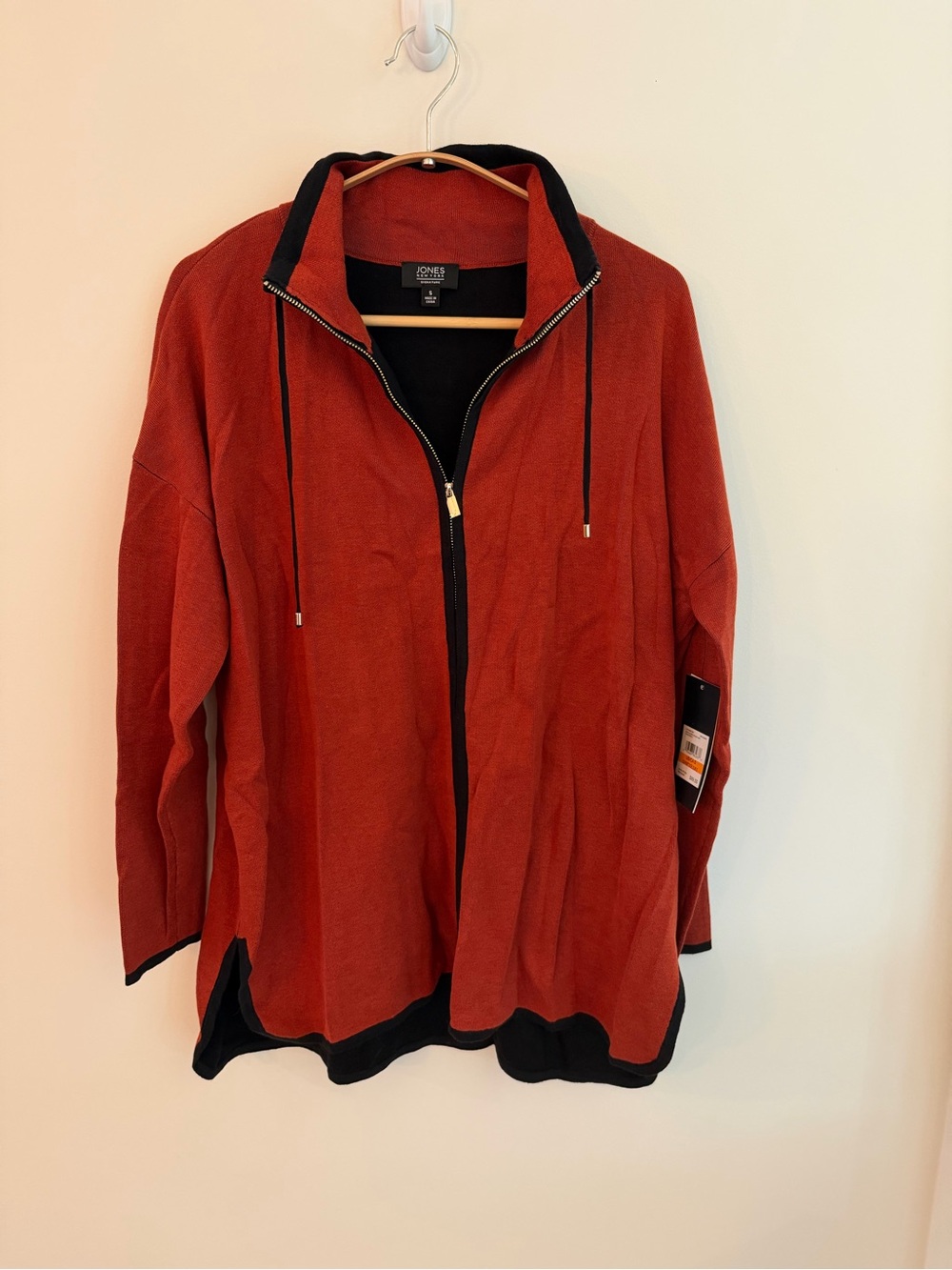 Jones New York Rust-Red Zip Front sweater Jacket with Black Trim